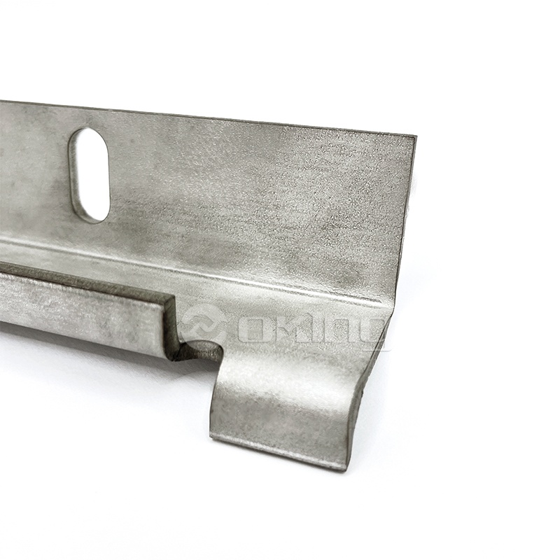 Duplex et descendit Cladding ratio bracket